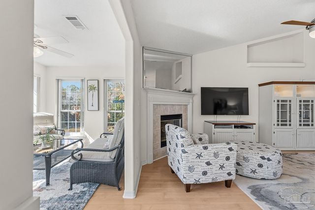 5434 Stafford Cir, Pace, FL 32571