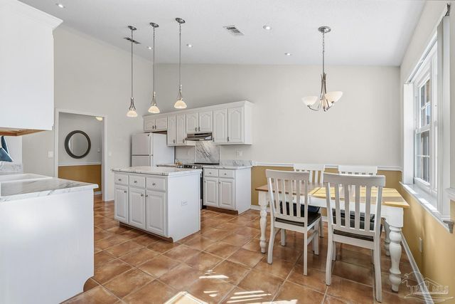 5434 Stafford Cir, Pace, FL 32571