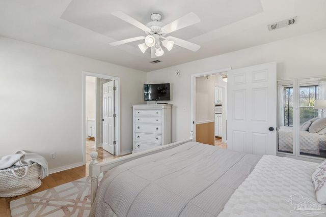 5434 Stafford Cir, Pace, FL 32571