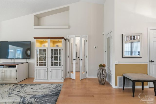 5434 Stafford Cir, Pace, FL 32571