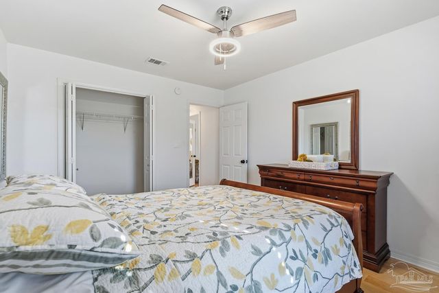 5434 Stafford Cir, Pace, FL 32571