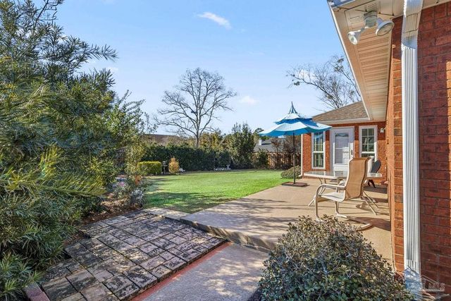 5434 Stafford Cir, Pace, FL 32571