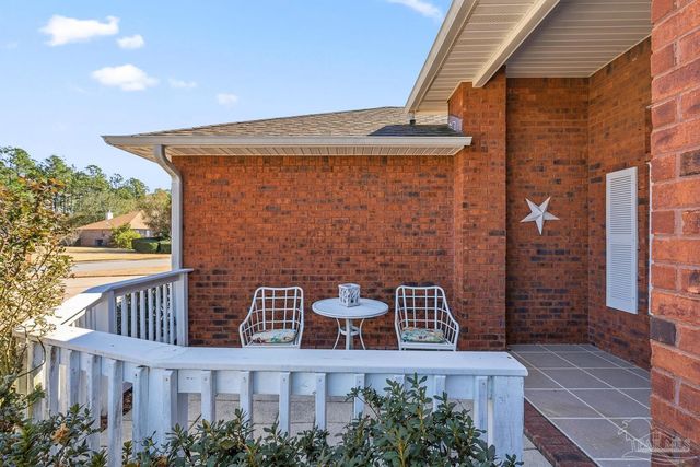 5434 Stafford Cir, Pace, FL 32571