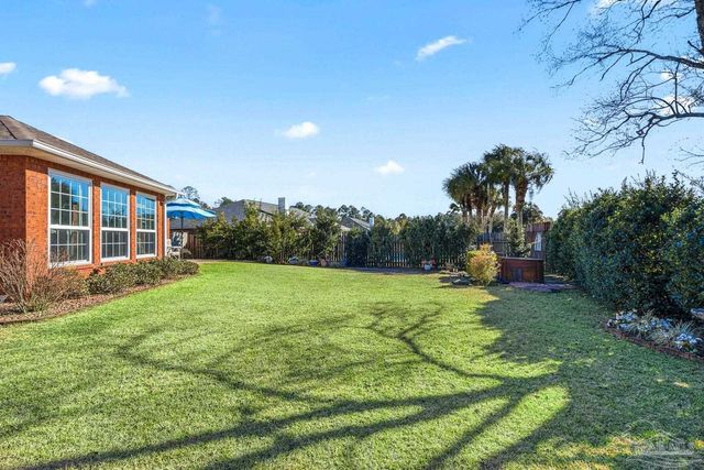 5434 Stafford Cir, Pace, FL 32571