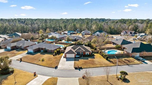 5434 Stafford Cir, Pace, FL 32571