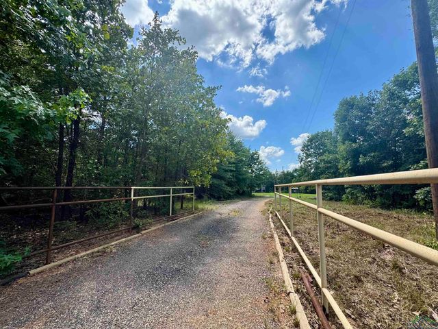 3862 County Road 2993, Hughes Springs, TX 75656