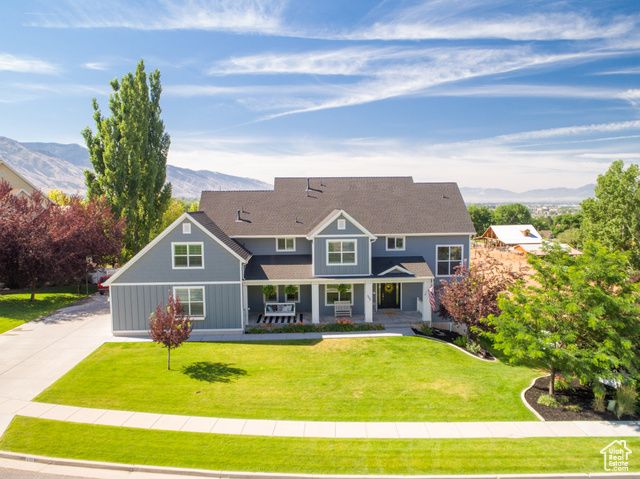 520 E 100 S, Hyde Park, UT 84318