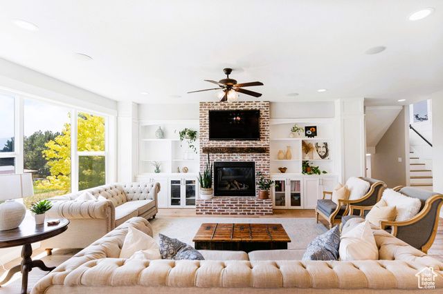 520 E 100 S, Hyde Park, UT 84318