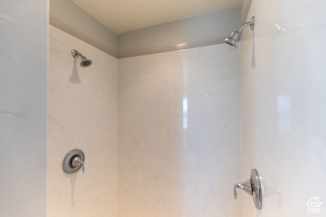 520 E 100 S, Hyde Park, UT 84318