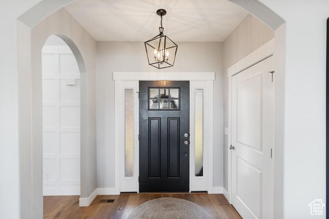 520 E 100 S, Hyde Park, UT 84318