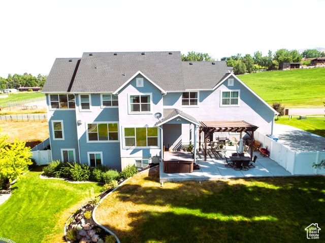 520 E 100 S, Hyde Park, UT 84318