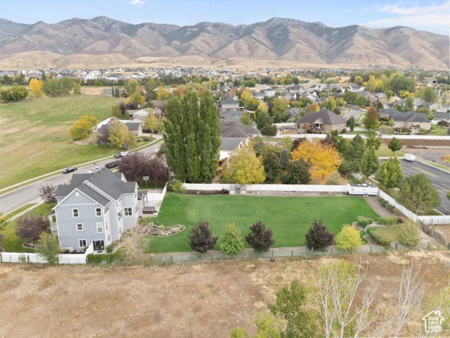 520 E 100 S, Hyde Park, UT 84318