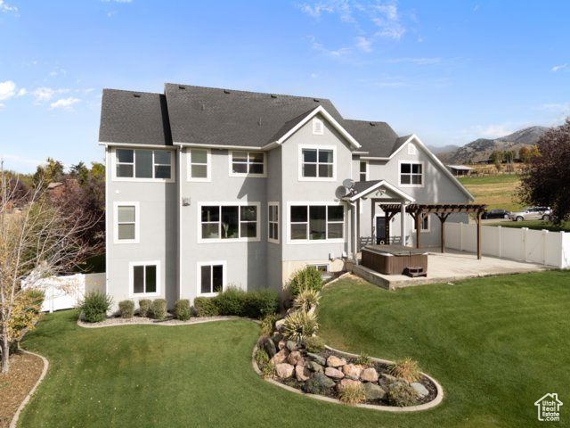 520 E 100 S, Hyde Park, UT 84318