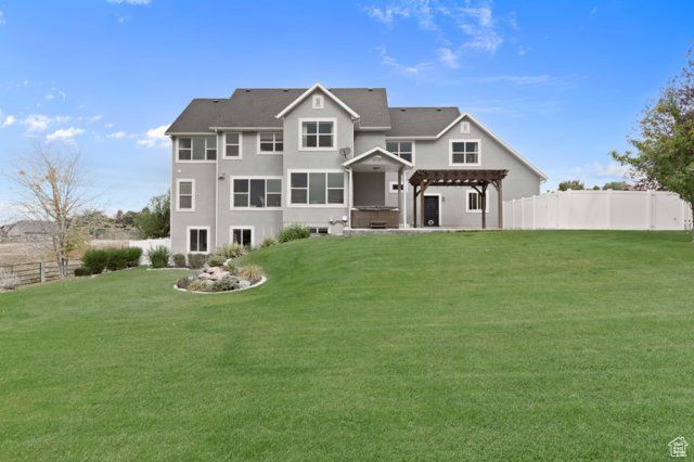 520 E 100 S, Hyde Park, UT 84318