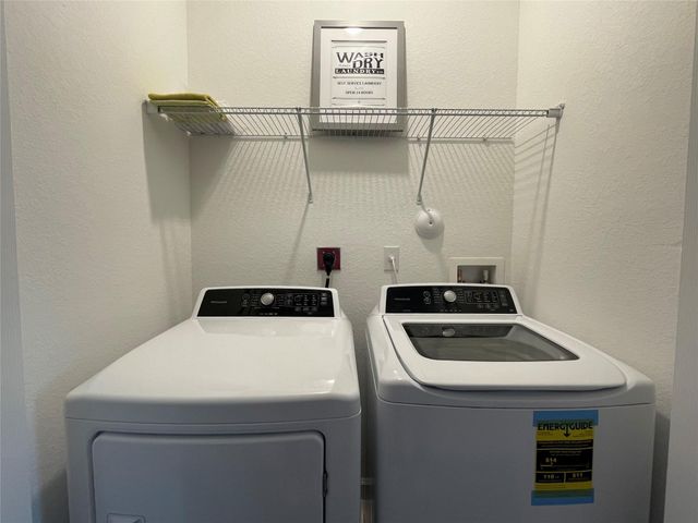 4678 Santa Cruz Way, Davie, FL 33314