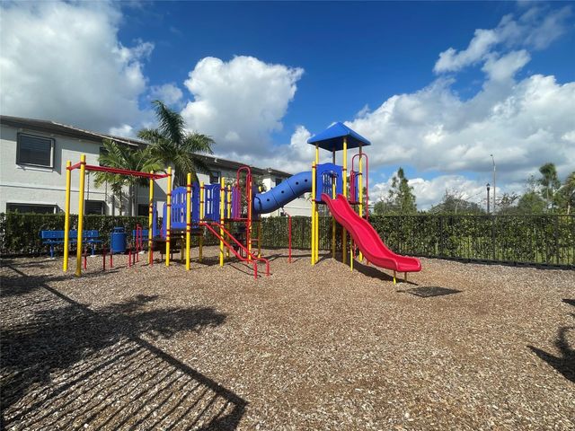 4678 Santa Cruz Way, Davie, FL 33314