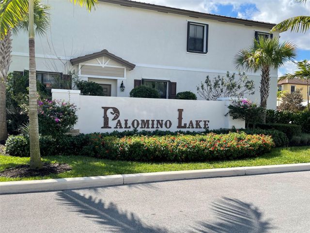 4678 Santa Cruz Way, Davie, FL 33314