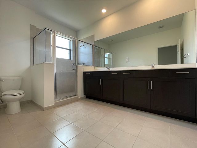 4678 Santa Cruz Way, Davie, FL 33314