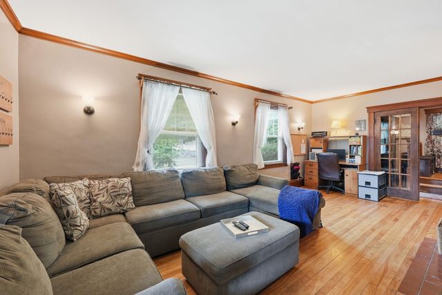 57 Prospect St, West Boylston, MA 01583