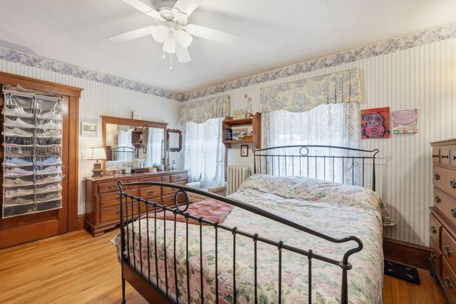 57 Prospect St, West Boylston, MA 01583
