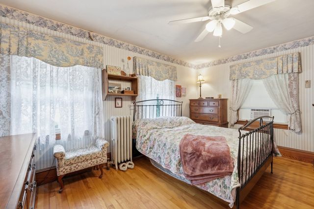 57 Prospect St, West Boylston, MA 01583
