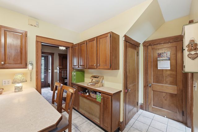57 Prospect St, West Boylston, MA 01583