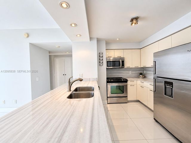 2475 Brickell Avenue 1208, Miami, FL 33129