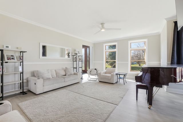 115 E Woodlawn Road, New Lenox, IL 60451