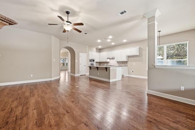 7112 Mitra DR, Austin, TX 78739