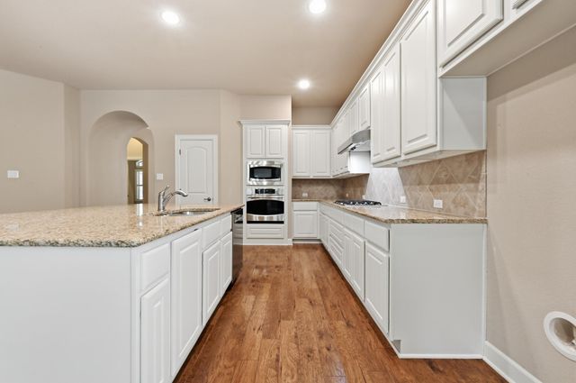 7112 Mitra DR, Austin, TX 78739