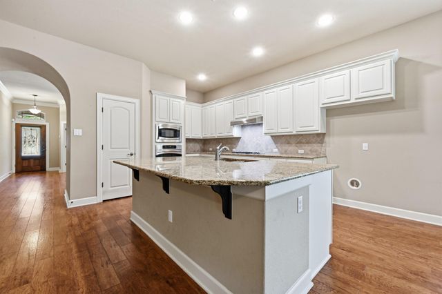 7112 Mitra DR, Austin, TX 78739