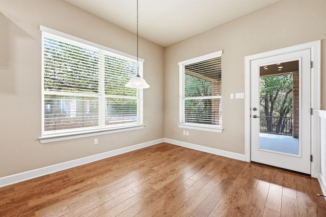 7112 Mitra DR, Austin, TX 78739