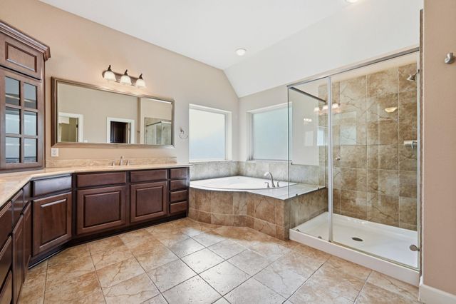 7112 Mitra DR, Austin, TX 78739
