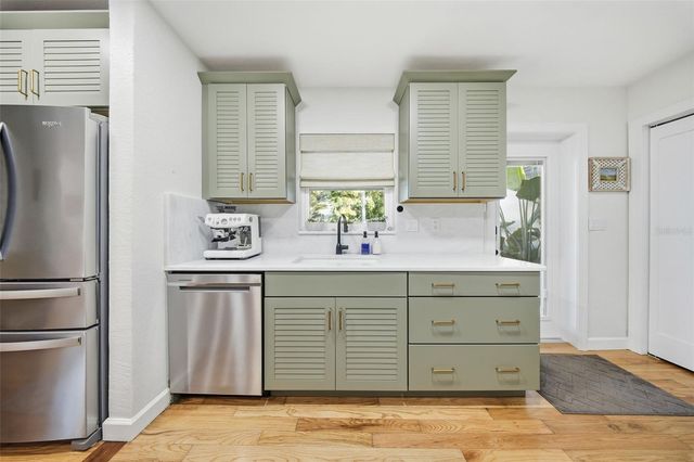 1830 MAIN STREET, Safety Harbor, FL 34695