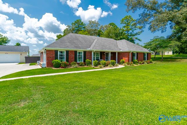 200 Amber Lane, Harvest, AL 35749