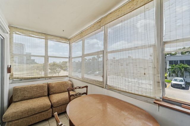 226 E Normandy E, Delray Beach, FL 33484