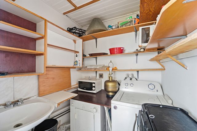 226 E Normandy E, Delray Beach, FL 33484