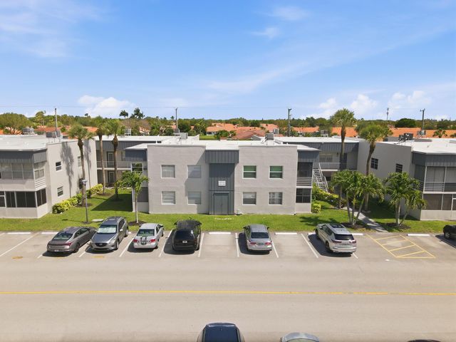 226 E Normandy E, Delray Beach, FL 33484