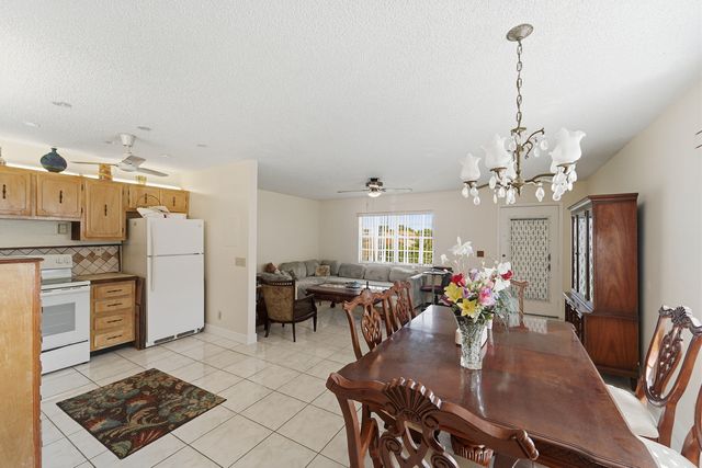 226 E Normandy E, Delray Beach, FL 33484