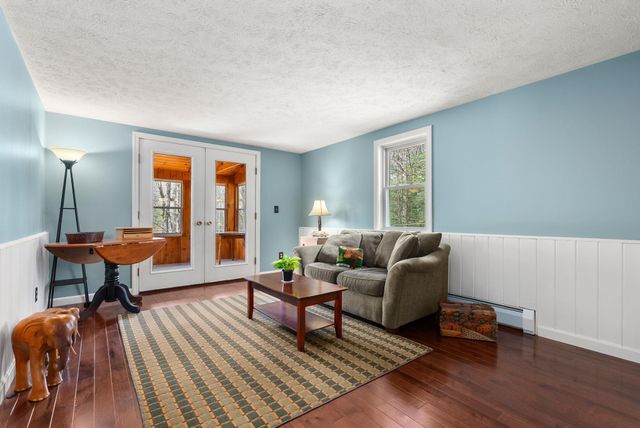 39 Twillingate Road, Temple, NH 03084