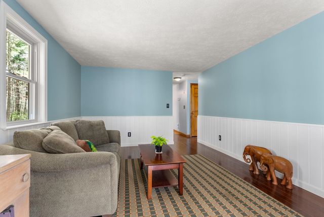 39 Twillingate Road, Temple, NH 03084