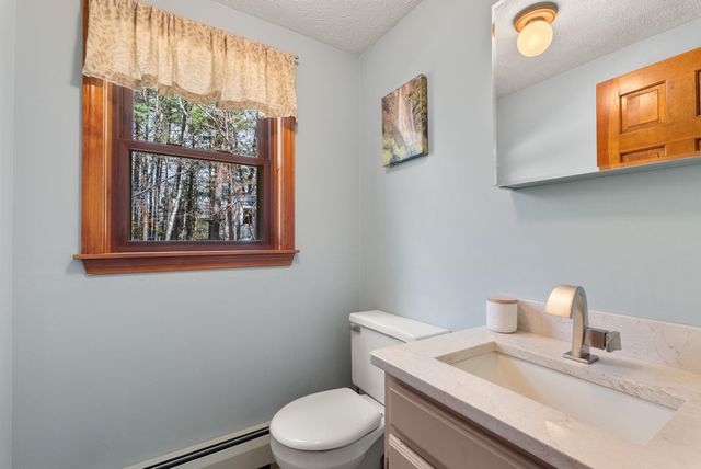 39 Twillingate Road, Temple, NH 03084
