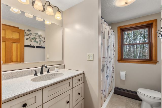 39 Twillingate Road, Temple, NH 03084