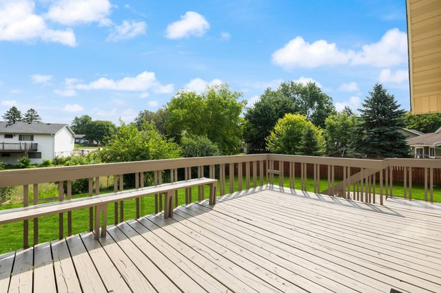 1417 Raleigh Drive, Burnsville, MN 55337