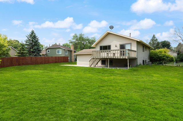 1417 Raleigh Drive, Burnsville, MN 55337