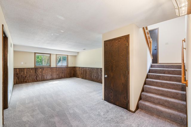 1417 Raleigh Drive, Burnsville, MN 55337