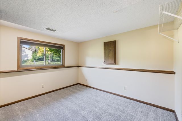 1417 Raleigh Drive, Burnsville, MN 55337