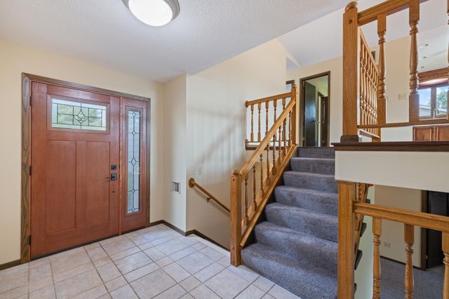 1417 Raleigh Drive, Burnsville, MN 55337