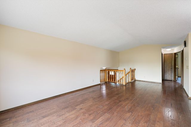 1417 Raleigh Drive, Burnsville, MN 55337