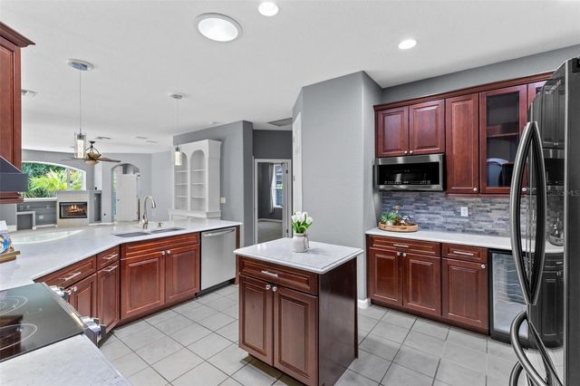 341 VERACLIFF COURT, Oviedo, FL 32765